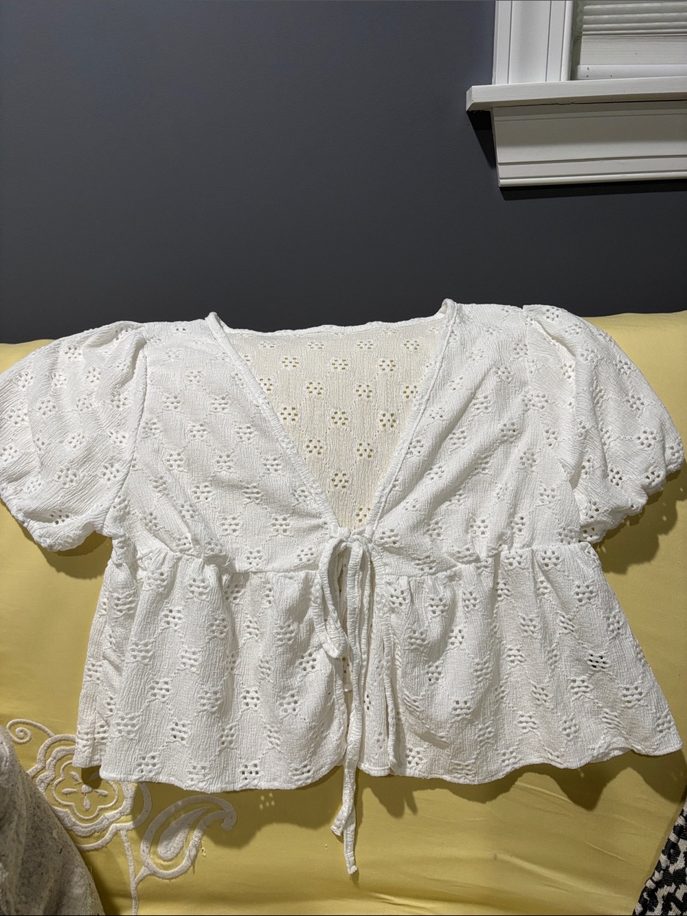 SHEIN White Eyelet Tie-Front Puff Sleeve Blouse
